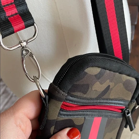 Camouflage Crossbody with Red Accent - Haute Shore neoprene - Picture 10 of 14